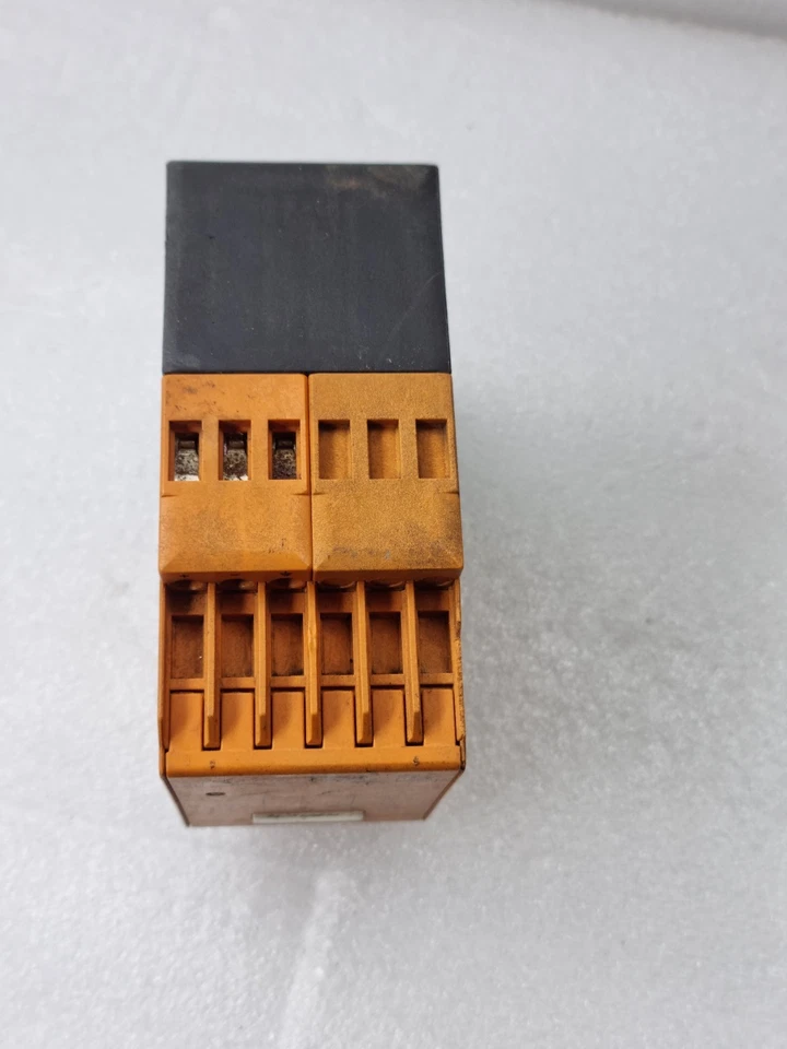 IFM ELECTRONICS DN 2010 1A SWITCHING MODE POWER SUPPLY 24VDC DN2010